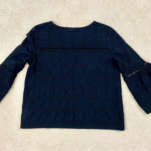 Gap Black Bell Sleeve Eyelet Embroidered Top - Picture 4 of 10